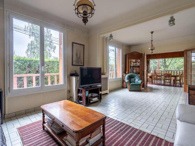 Maison 8 pièces 151 m²