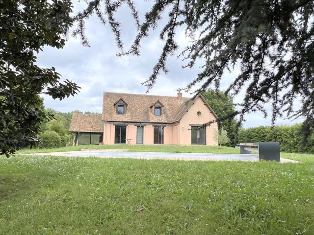 Maison 8 pièces 151 m²