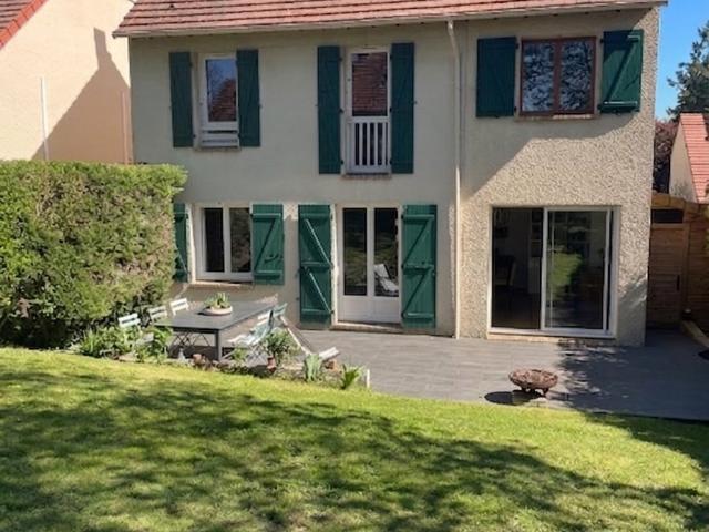 Maison 8 pièces 151 m²