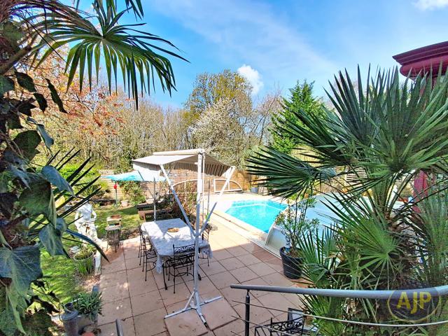 Maison 8 pièces 152 m²