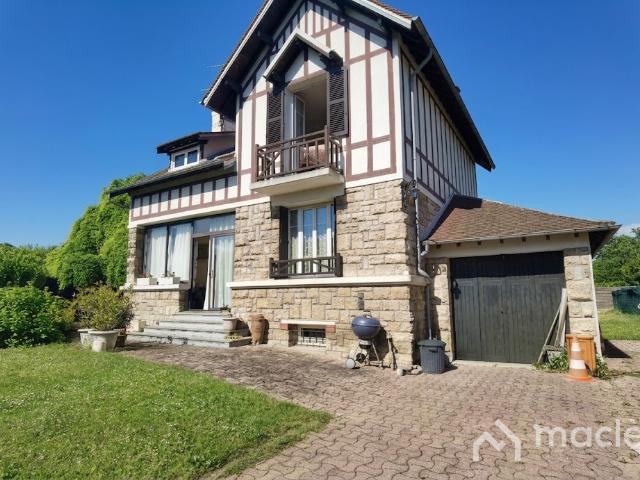 Maison 8 pièces 153 m²