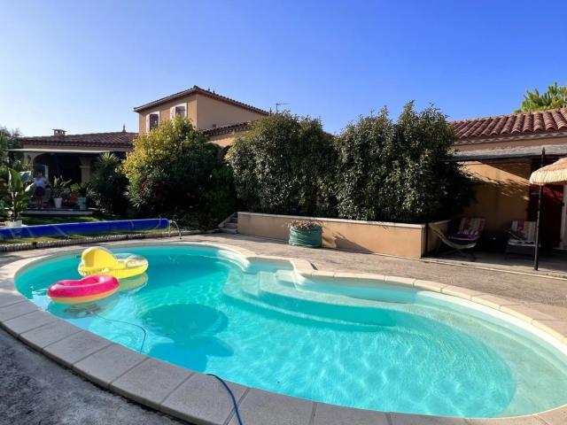 Maison 8 pièces 153 m²