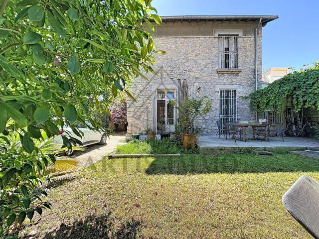 Maison 8 pièces 153 m²