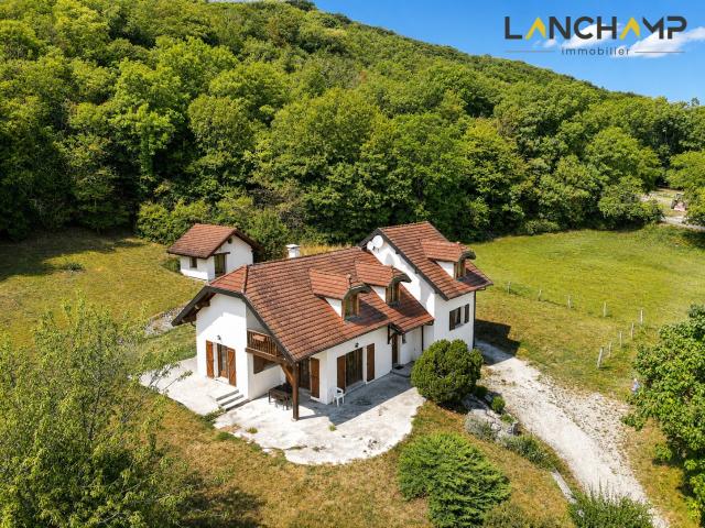 Maison 8 pièces 164 m²