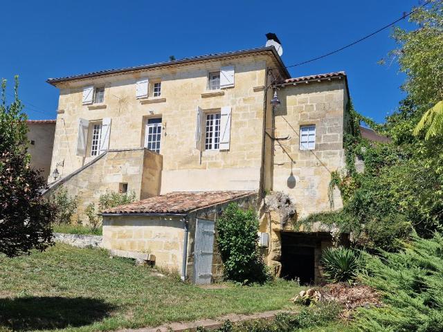 Maison 8 pièces 164 m²