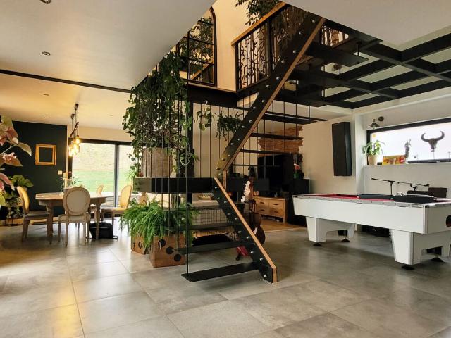 Maison 8 pièces 165 m²