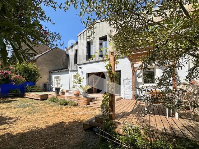Maison 8 pièces 165 m²