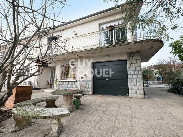 Maison 8 pièces 165 m²