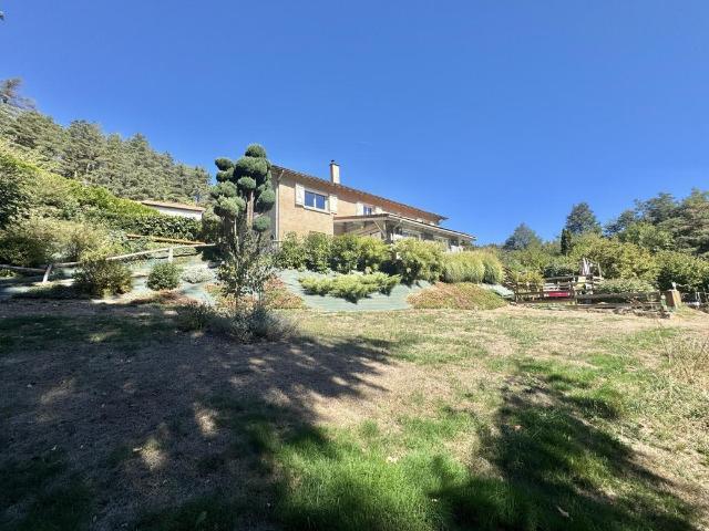 Maison 8 pièces 165 m²