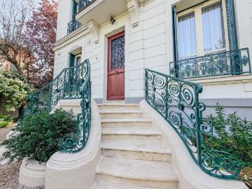 Maison 8 pièces 165 m²