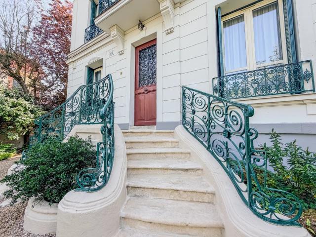 Maison 8 pièces 165 m²
