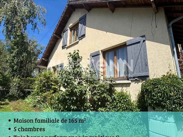 Maison 8 pièces 165 m²