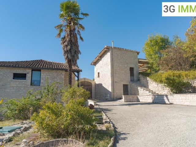 Maison 8 pièces 165 m²