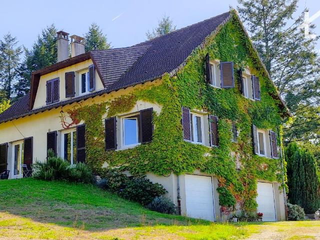 Maison 8 pièces 166 m²