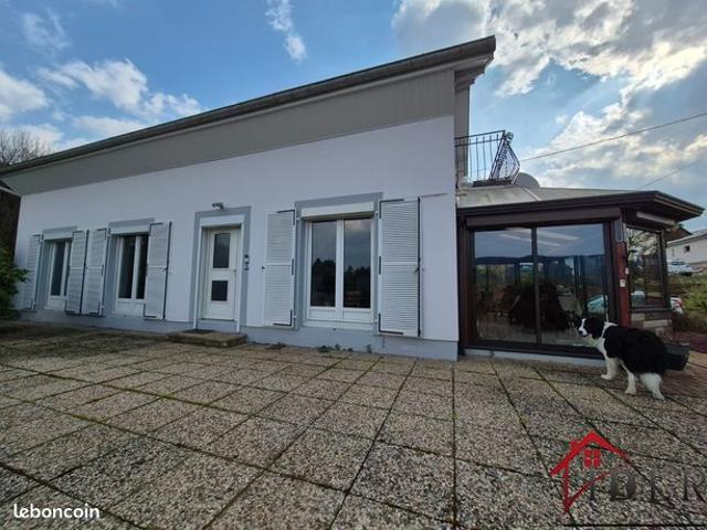 Maison 8 pièces 166 m²