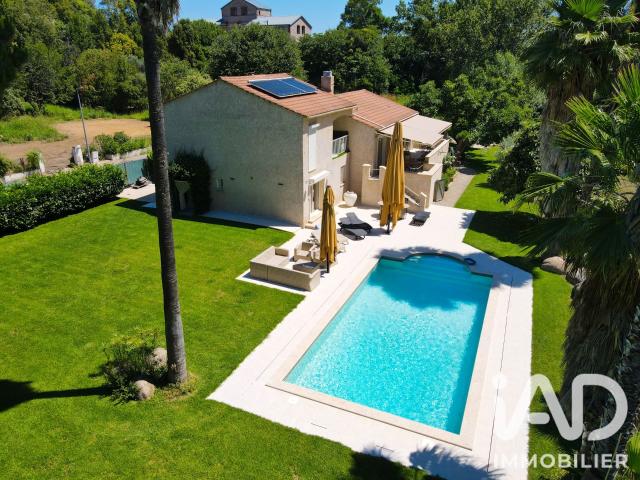 Maison 8 pièces 167 m²