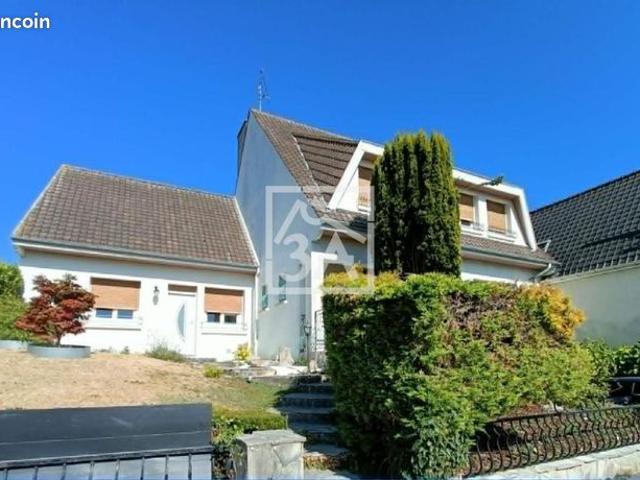 Maison 8 pièces 167 m²