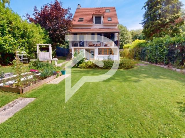 Maison 8 pièces 168 m²