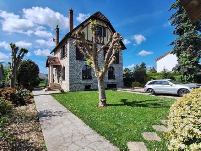 Maison 8 pièces 168 m²