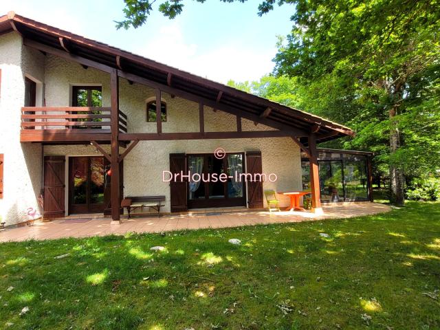 Maison 8 pièces 168 m²