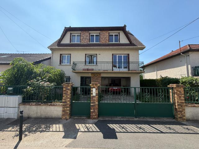 Maison 8 pièces 169 m²