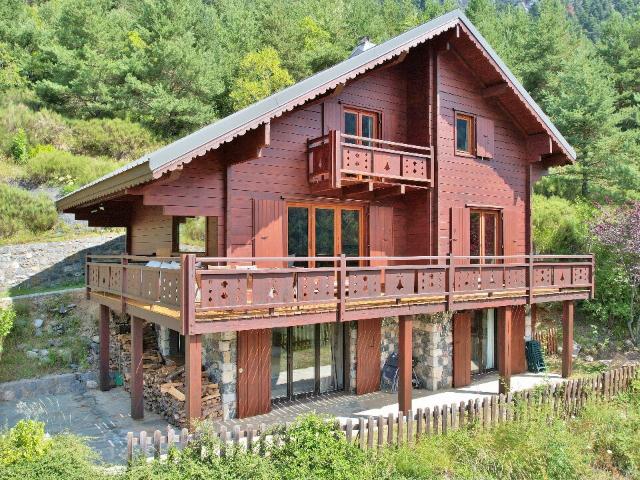 Maison 8 pièces 169 m²