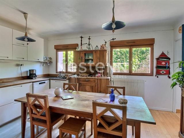 Maison 8 pièces 160 m²