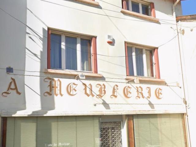 Maison 8 pièces 270 m²