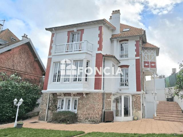 Maison 8 pièces 160 m²