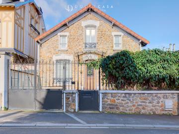 Maison 8 pièces 160 m²
