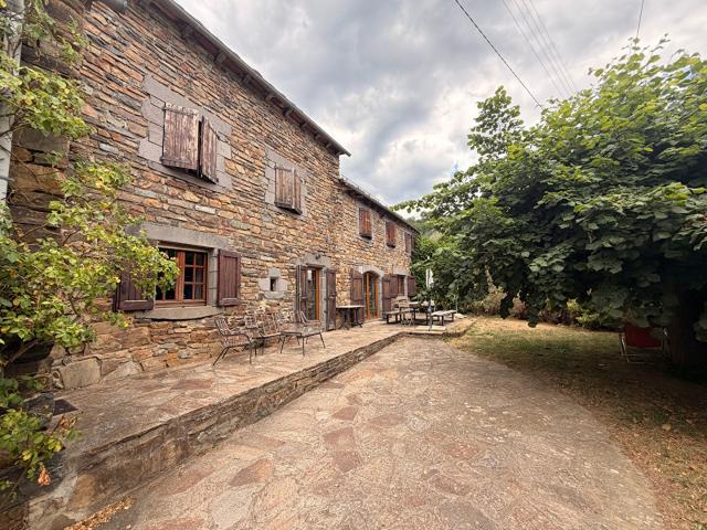 Maison 8 pièces 160 m²