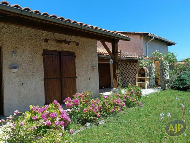 Maison 8 pièces 160 m²