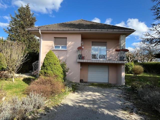 Maison 8 pièces 161 m²
