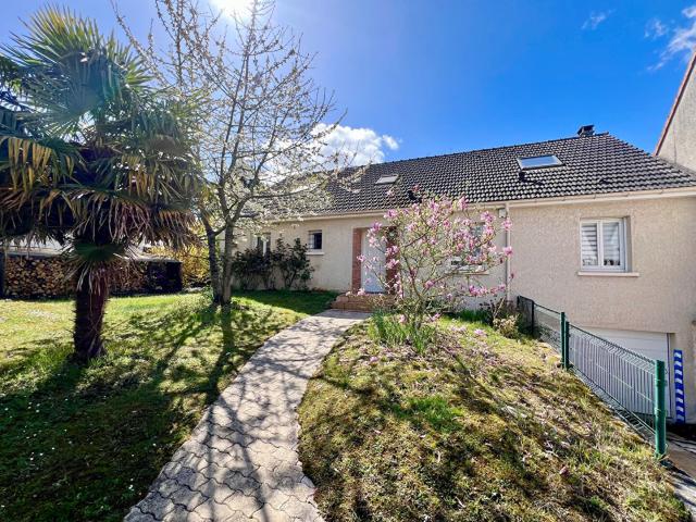 Maison 8 pièces 161 m²