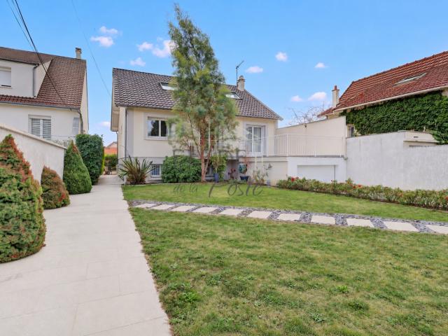 Maison 8 pièces 161 m²