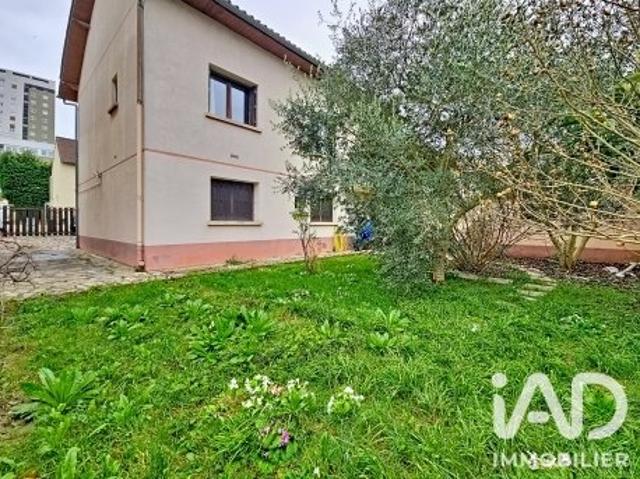 Maison 8 pièces 161 m²