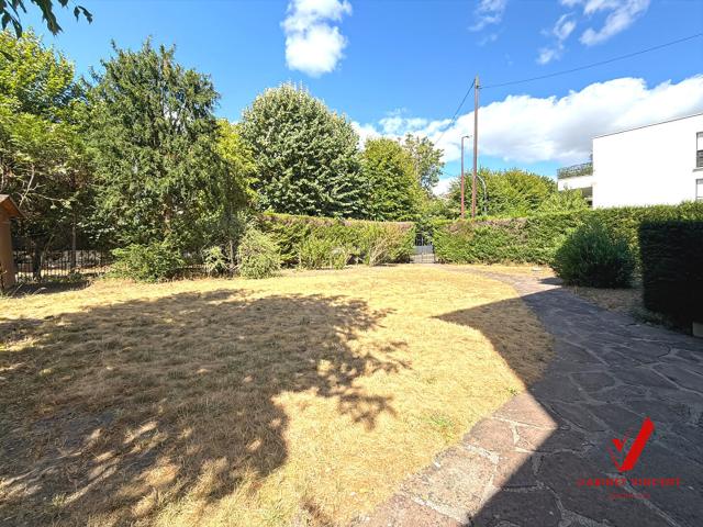 Maison 8 pièces 161 m²
