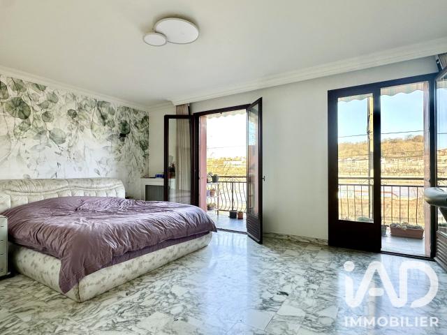 Maison 8 pièces 161 m²