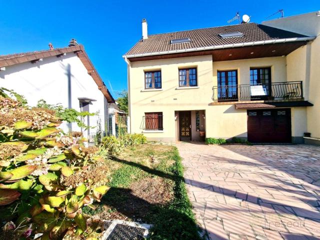 Maison 8 pièces 162 m²