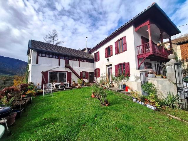Maison 8 pièces 162 m²