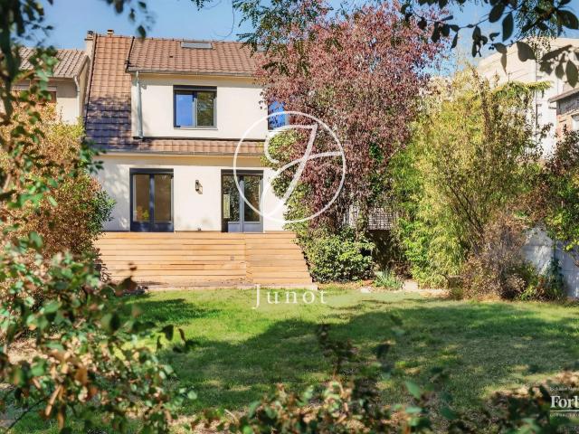Maison 8 pièces 162 m²