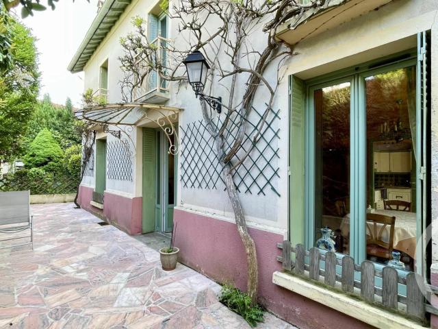 Maison 8 pièces 157 m²