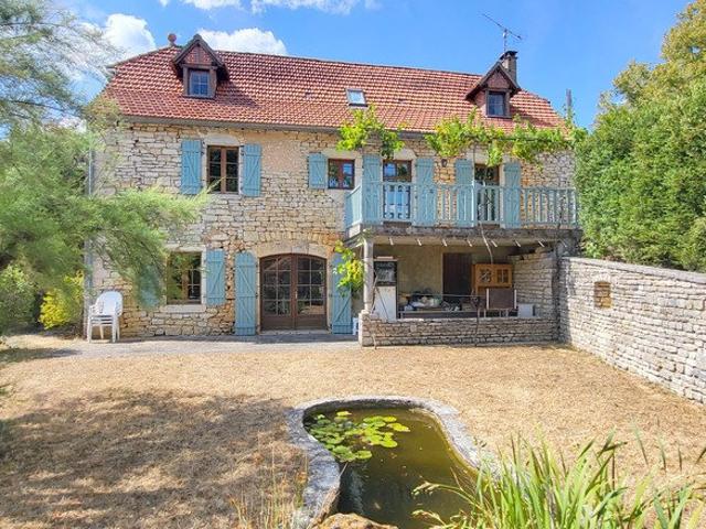 Maison 8 pièces 163 m²