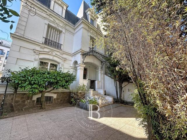 Maison 8 pièces 163 m²