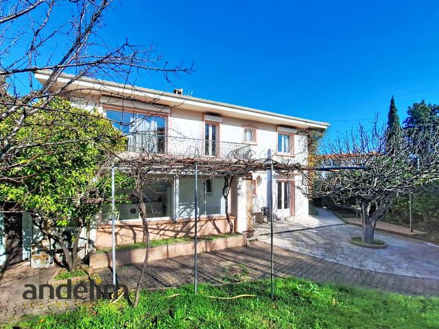 Maison 8 pièces 163 m²