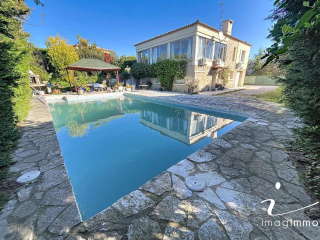 Maison 8 pièces 163 m²