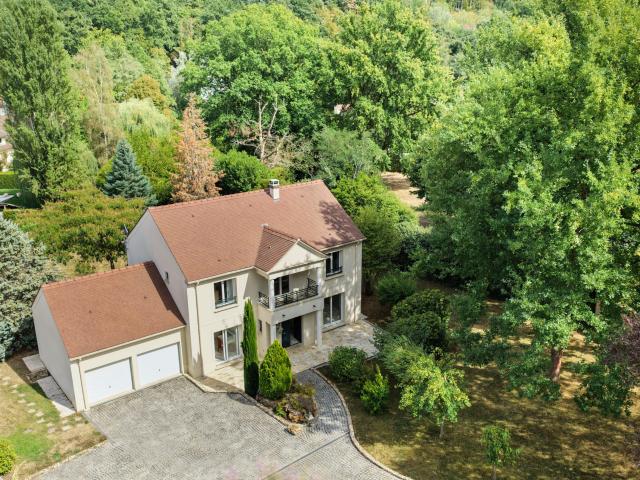 Maison 8 pièces 174 m²