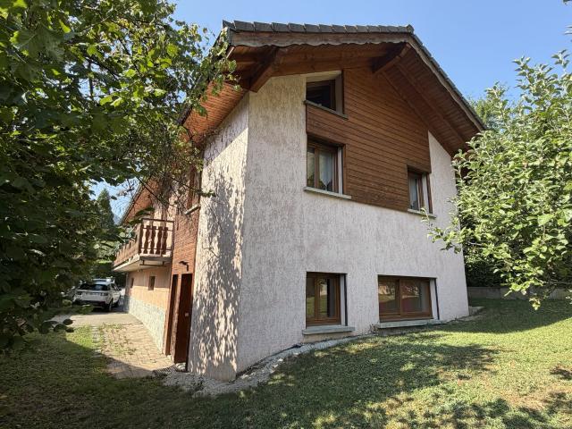 Maison 8 pièces 174 m²