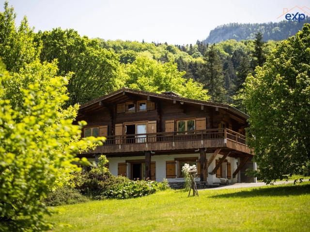 Maison 8 pièces 174 m²