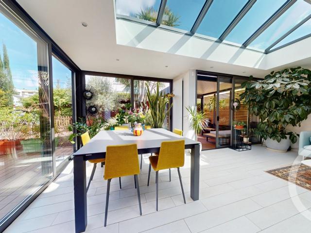 Maison 8 pièces 174 m²
